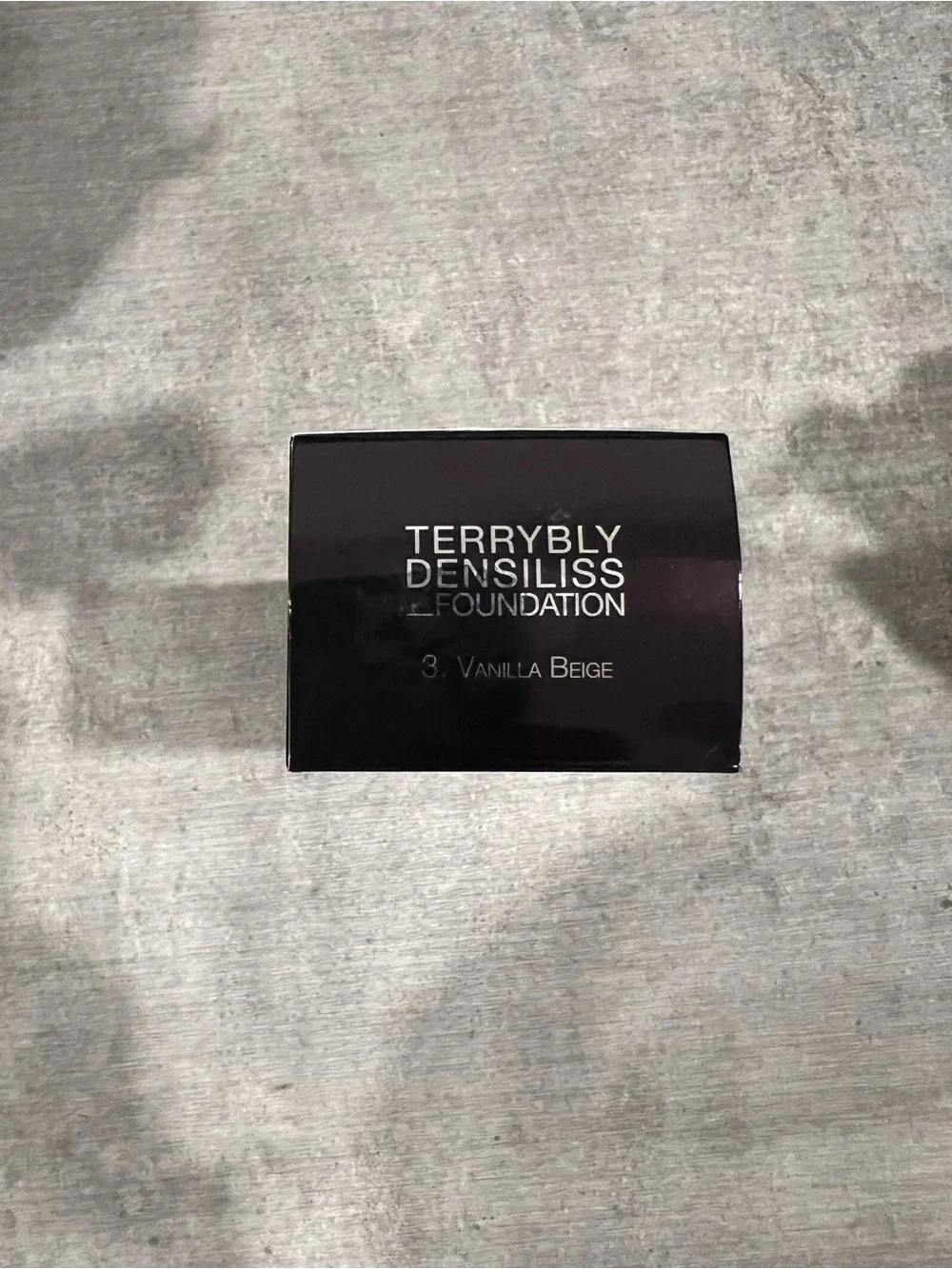Terrybly Densiliss Foundation - Vanilla Beige (3)